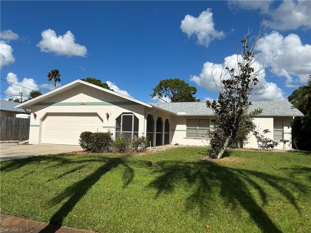 5994 Milne CIR NORTH FORT MYERS, FL 33903