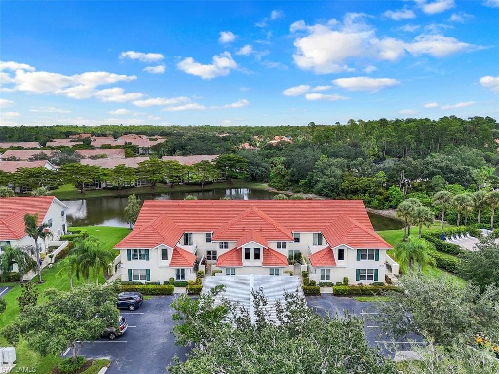 5425 Worthington LN 101 NAPLES, FL 34110