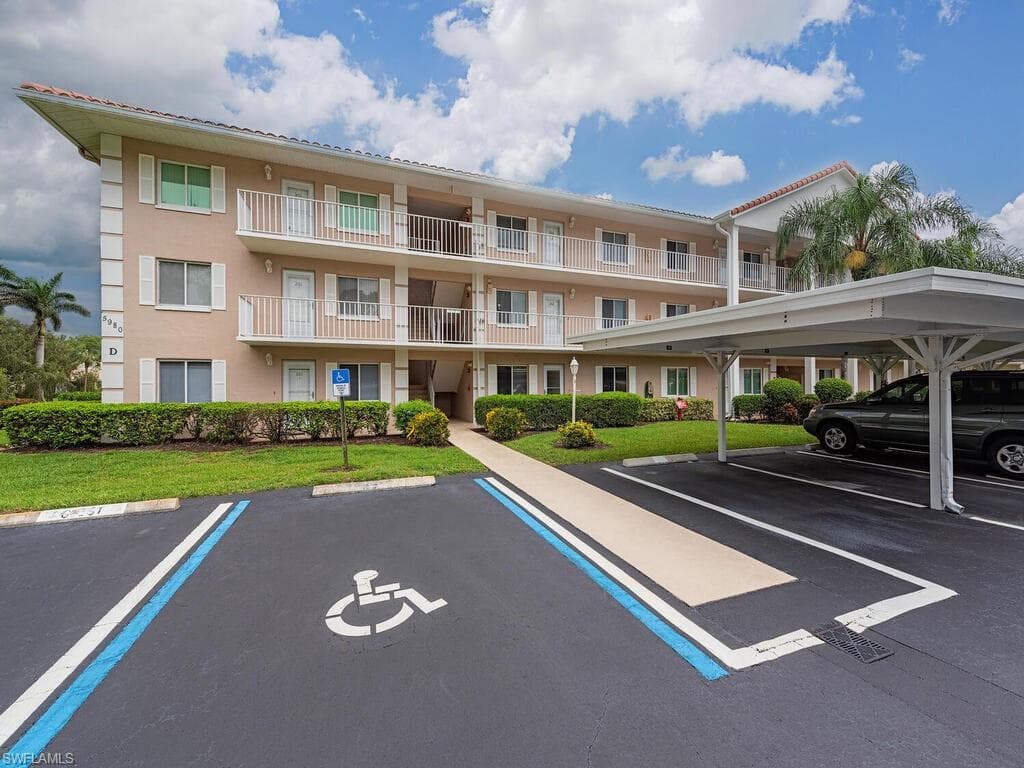 5980 Amherst DR D102 NAPLES, FL 34112