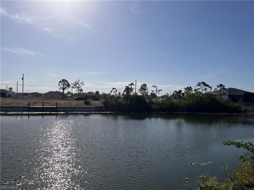 2541 NW 22nd PL CAPE CORAL, FL 33993