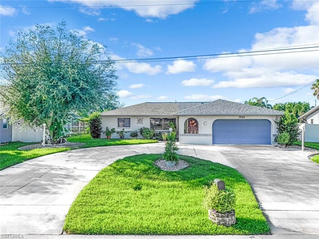 1722 SE 14th TER CAPE CORAL, FL 33990