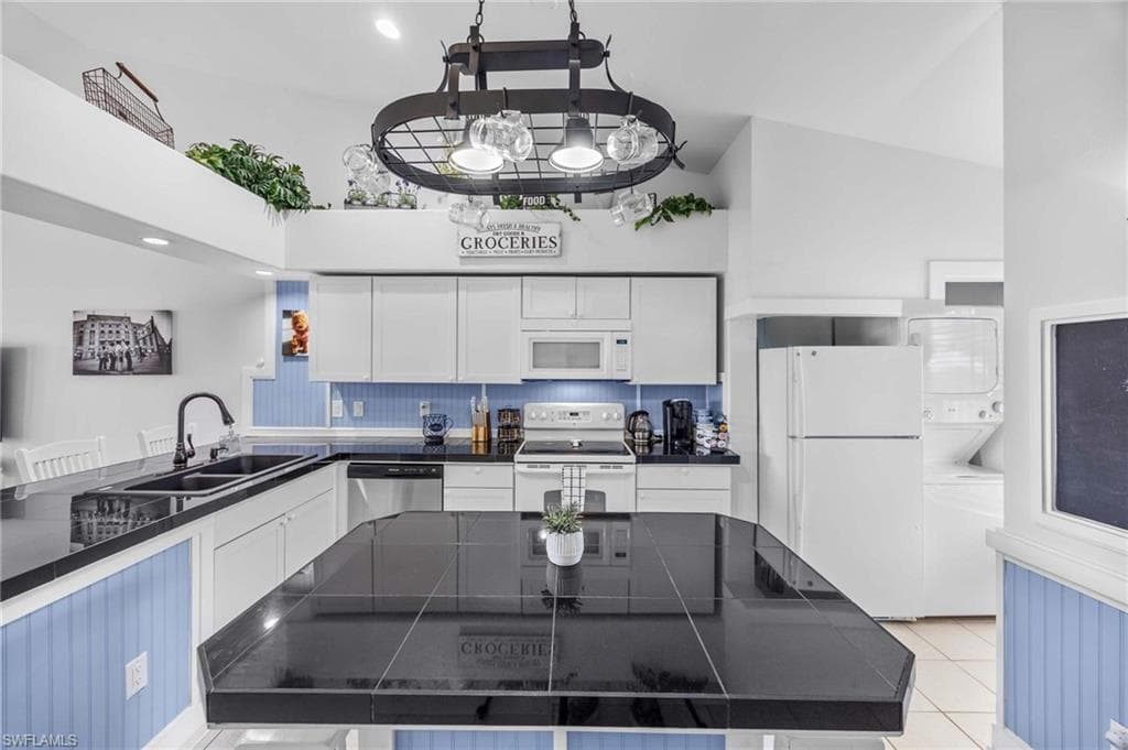 7980 Mahogany Run LN 123 NAPLES, FL 34113