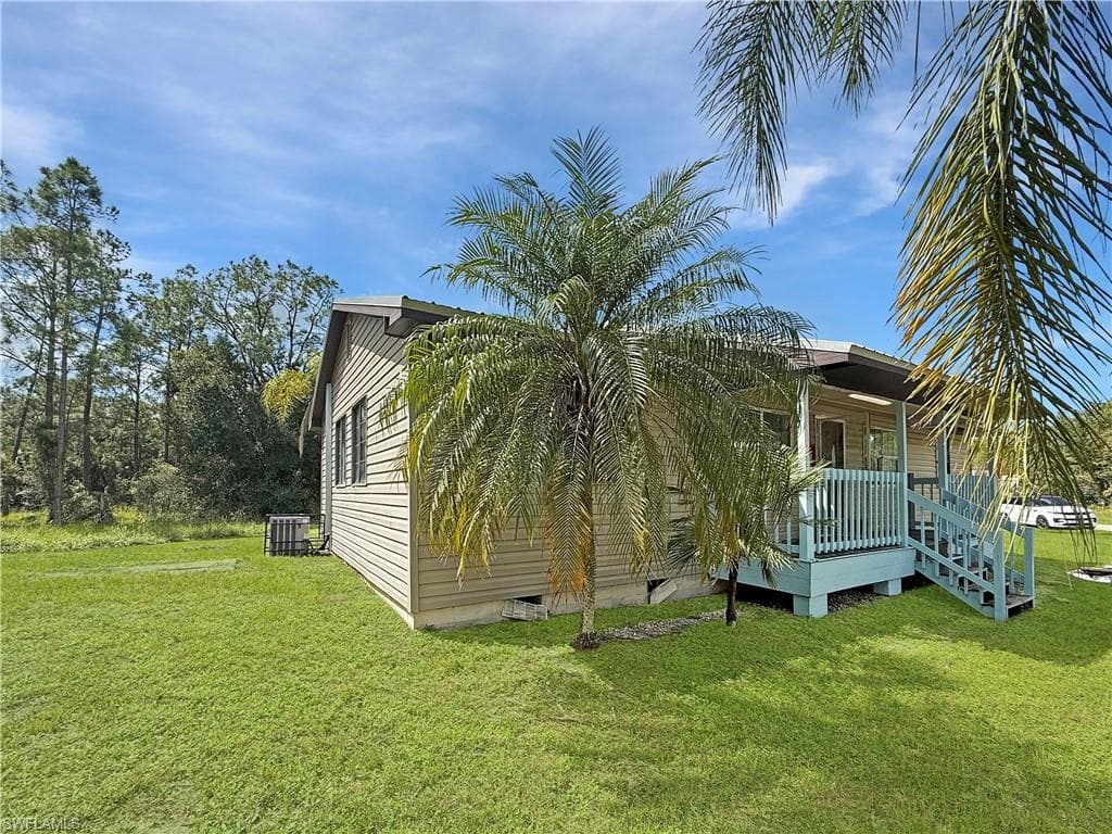 849 Theodore Vail ST E LEHIGH ACRES, FL 33974