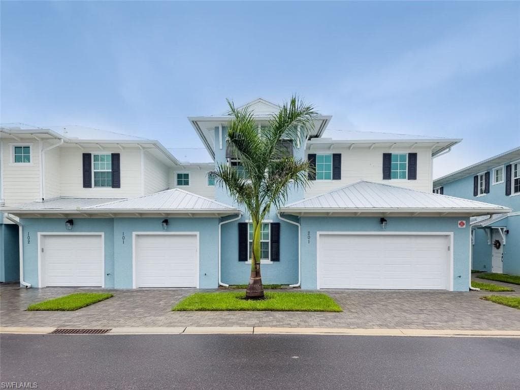 26330 Coco Cay CIR 101 BONITA SPRINGS, FL 34135
