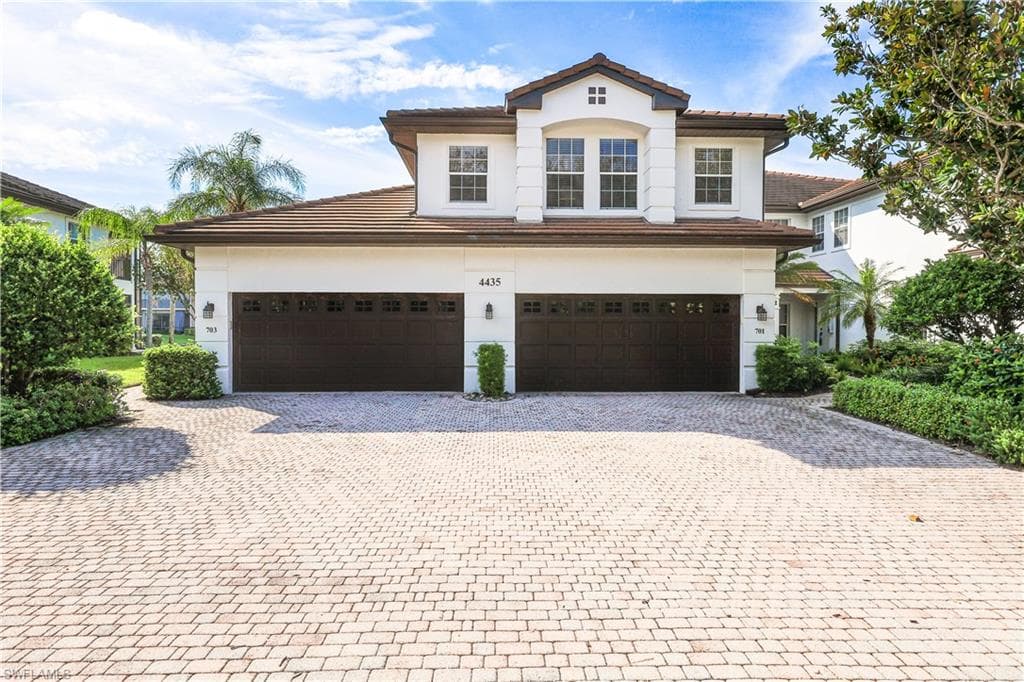 4435 Dover CT 7-703 NAPLES, FL 34105