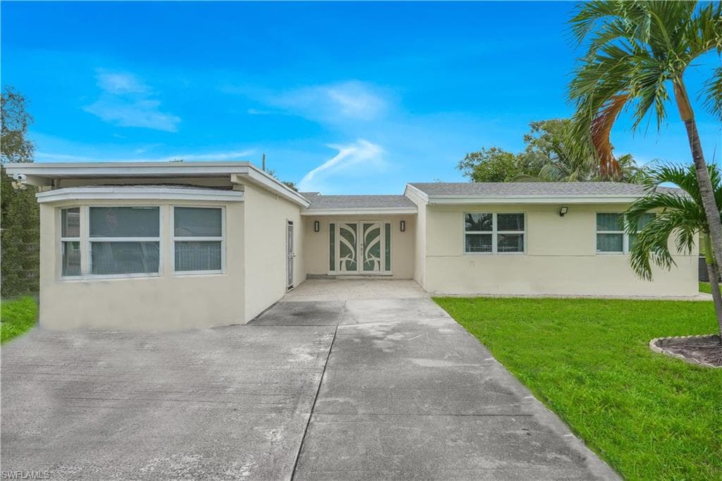 2899 NW 168 TER MIAMI GARDENS, FL 33056