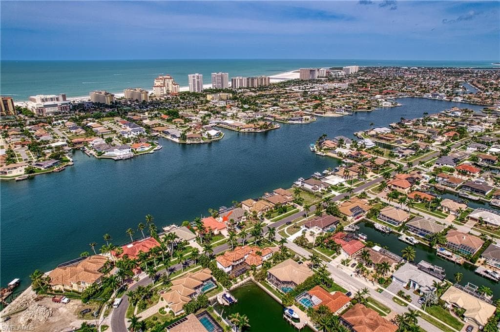 372 Lamplighter DR MARCO ISLAND, FL 34145