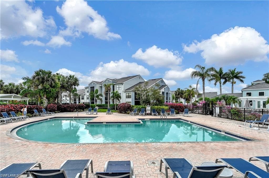 13625 Eagle Ridge DR 327 FORT MYERS, FL 33912