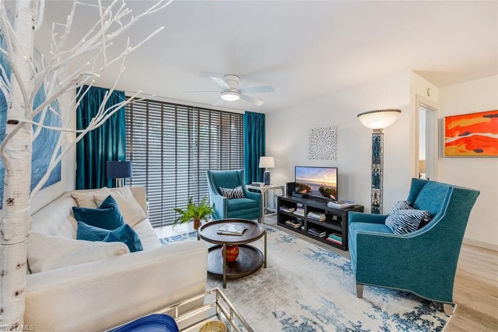 1185 Wildwood Lakes BLVD 7-103 NAPLES, FL 34104