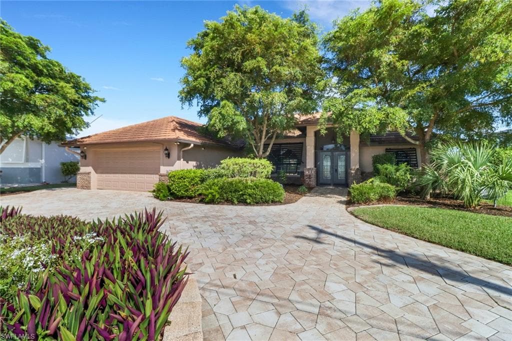 1637 SE 41st ST CAPE CORAL, FL 33904