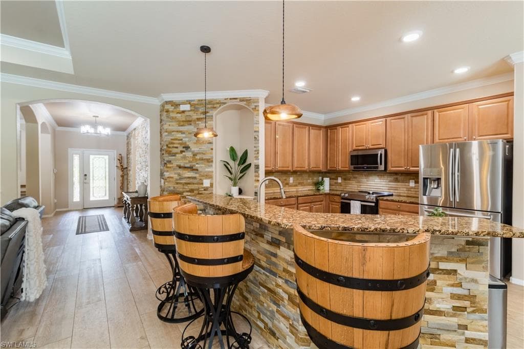 2029 Mandarin LN NAPLES, FL 34120