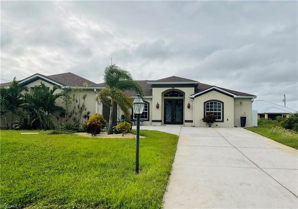 2513 28th ST SW LEHIGH ACRES, FL 33976