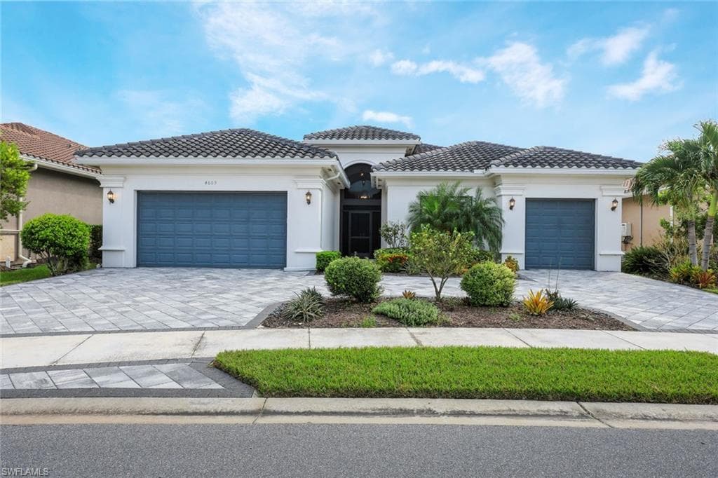 4609 Azalea Drive DR NAPLES, FL 34119