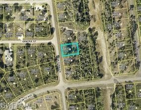1904 Latham DR LEHIGH ACRES, FL 33972