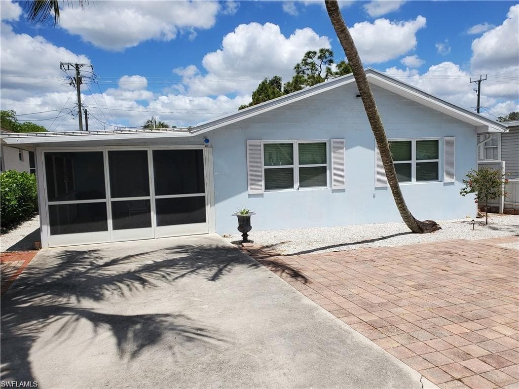 1009 Ridge ST NAPLES, FL 34103