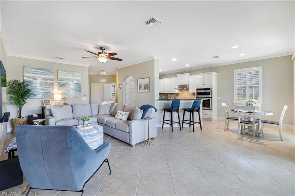 8839 Nautical Landing CIR 8-101 NAPLES, FL 34120