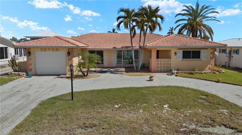 7 Fairview BLVD FORT MYERS BEACH, FL 33931