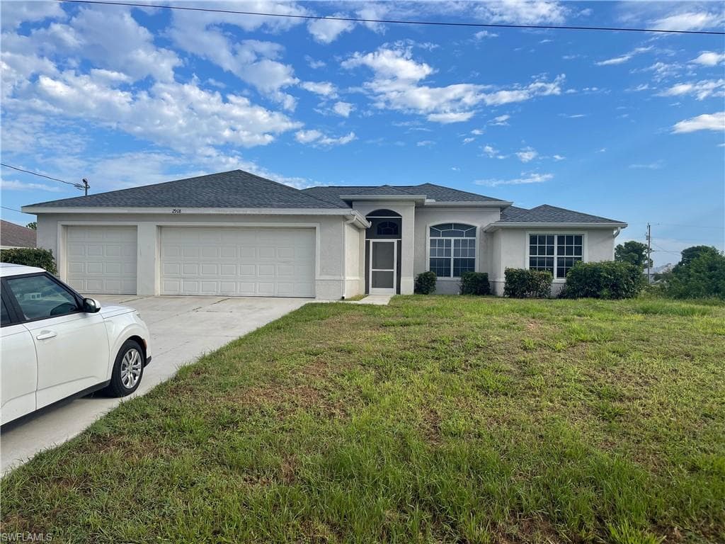2908 36th ST SW LEHIGH ACRES, FL 33976