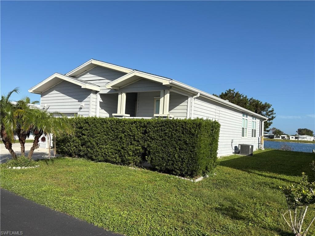 3139 Indian Village LN NORTH FORT MYERS, FL 33917