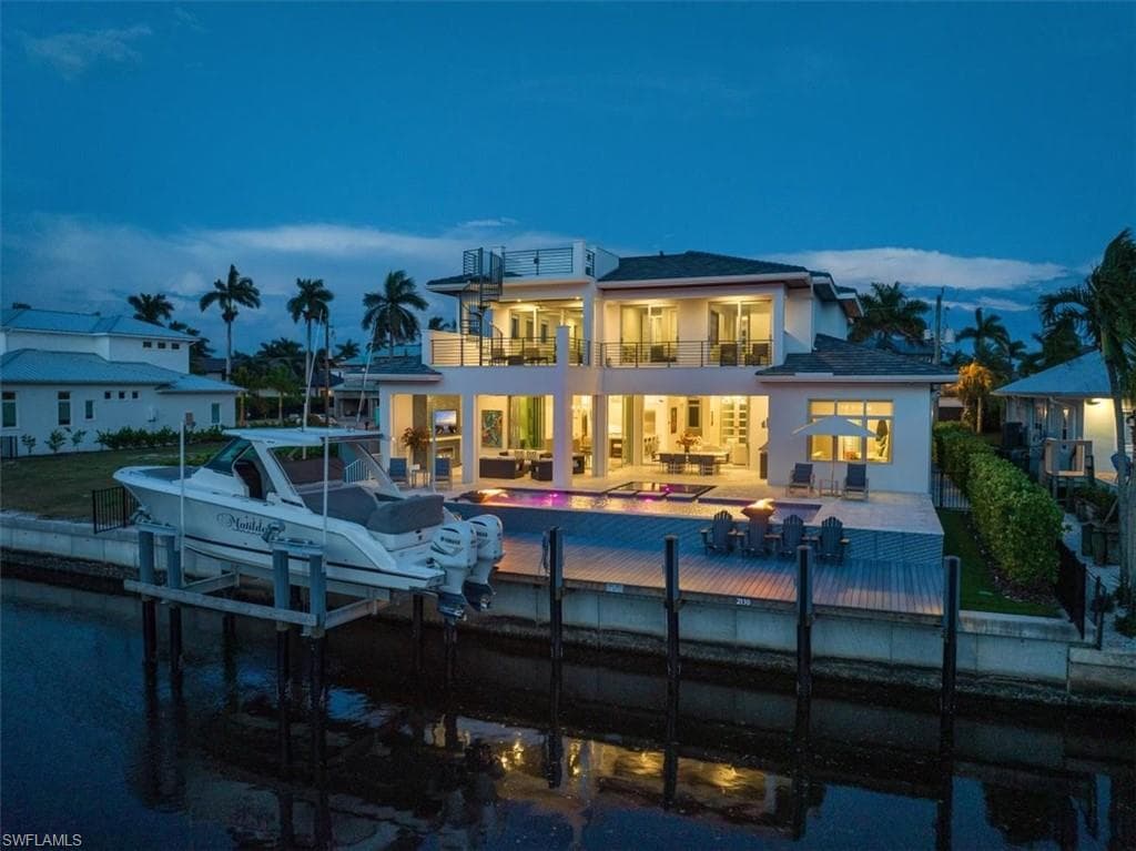 2130 Snook DR NAPLES, FL 34102