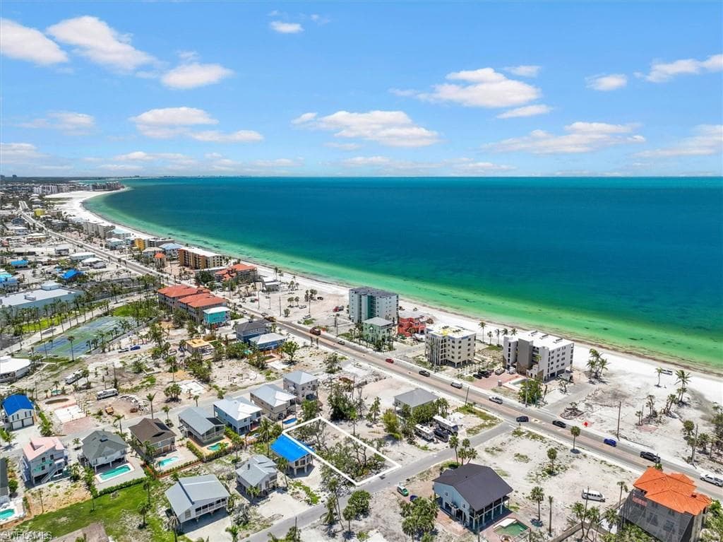 116 Bayview AVE FORT MYERS BEACH, FL 33931