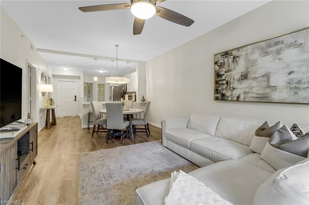 9185 Celeste DR 1-104 NAPLES, FL 34113