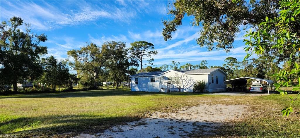 2048 Laurel LN NORTH FORT MYERS, FL 33917