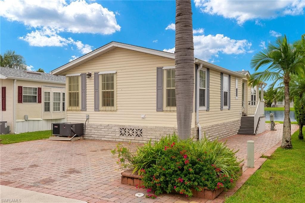 3057 Waterview PT NAPLES, FL 34120