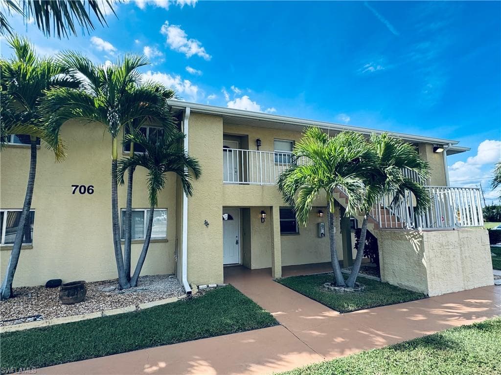 706 SE 13th CT D CAPE CORAL, FL 33990