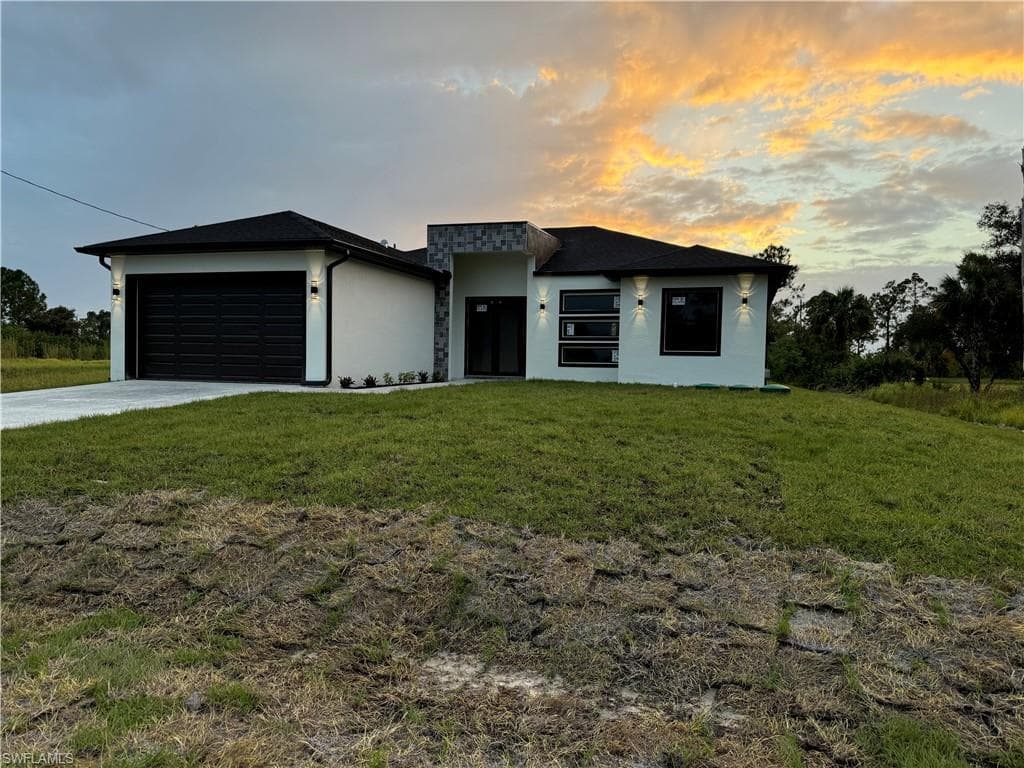 2901 HANNA AVE N LEHIGH ACRES, FL 33971