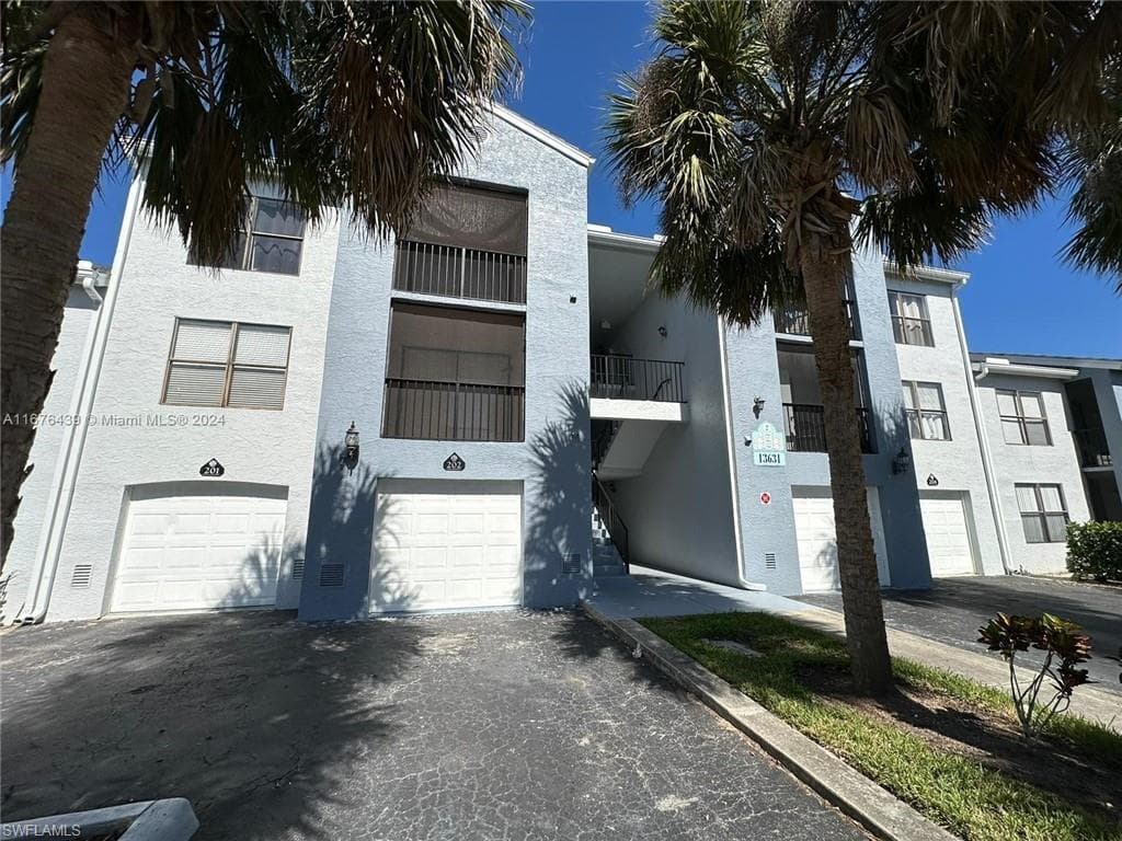 13631 EAGLE RIDGE DR 223 FORT MYERS, FL 33912