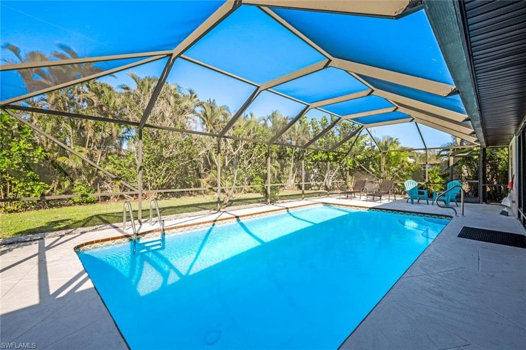 225 SW 38th ST CAPE CORAL, FL 33914