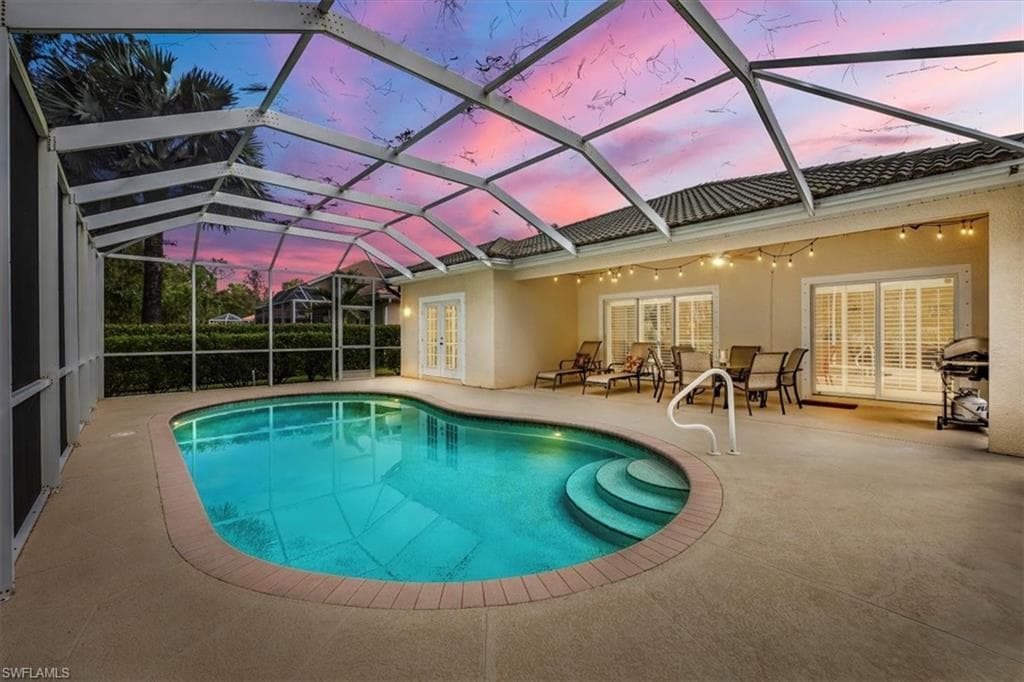 7817 Stratford DR NAPLES, FL 34104
