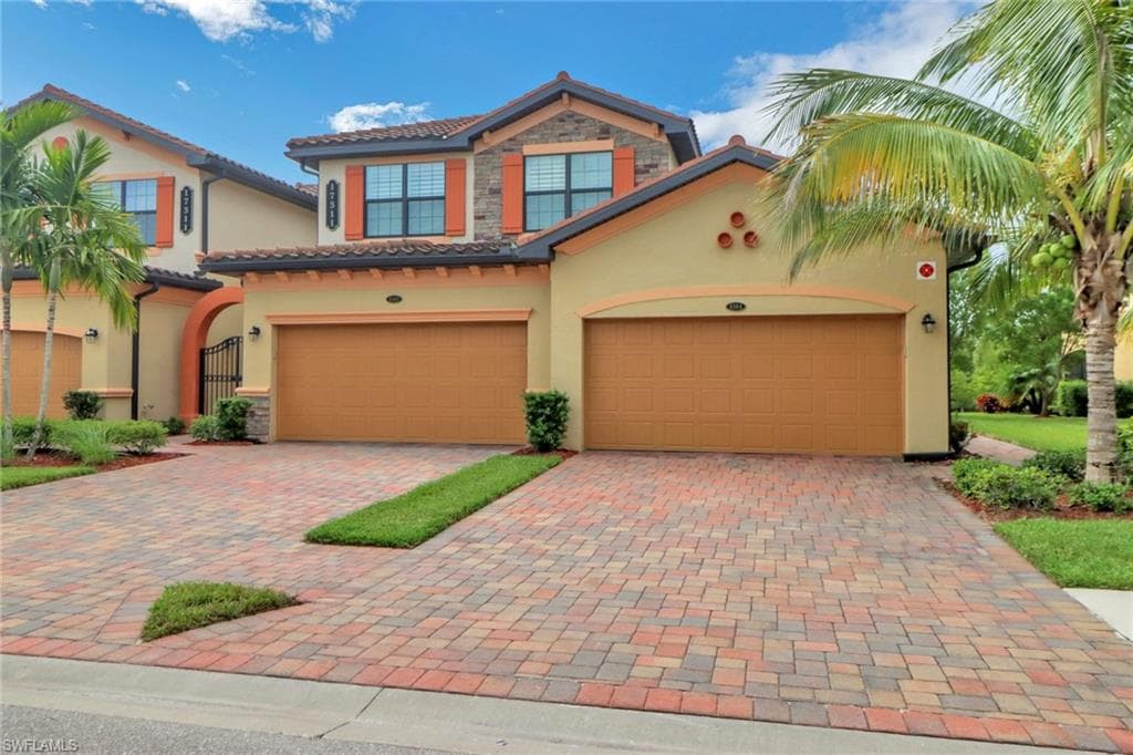 17311 Cherrywood CT 8304 BONITA SPRINGS, FL 34135