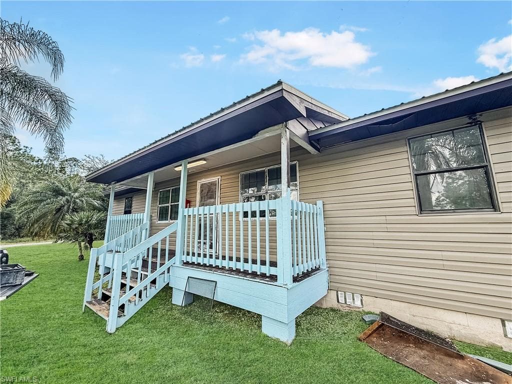 2806 E 13TH ST LEHIGH ACRES, FL 33972