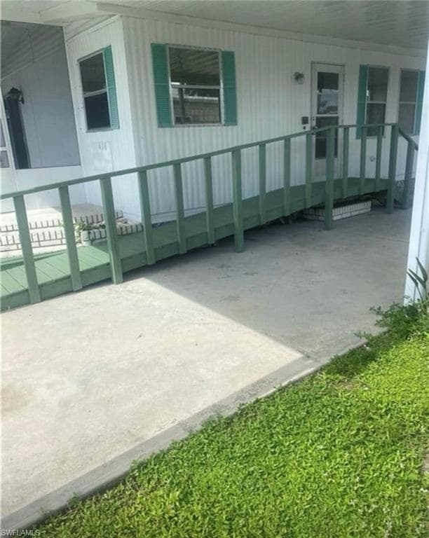 410 Timber LN N NORTH FORT MYERS, FL 33917