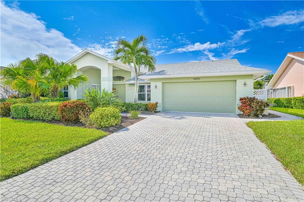 14890 Lake Olive DR FORT MYERS, FL 33919