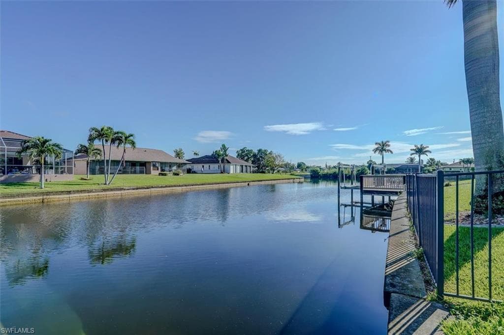 2029 SE 7th ST CAPE CORAL, FL 33990