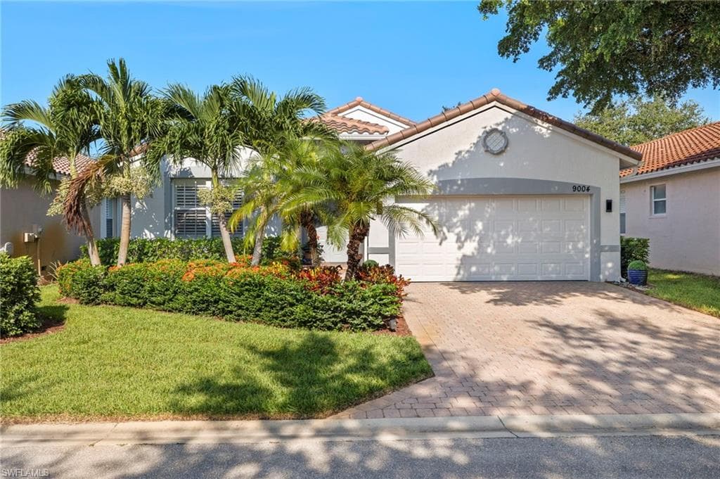9004 Springview LOOP ESTERO, FL 33928