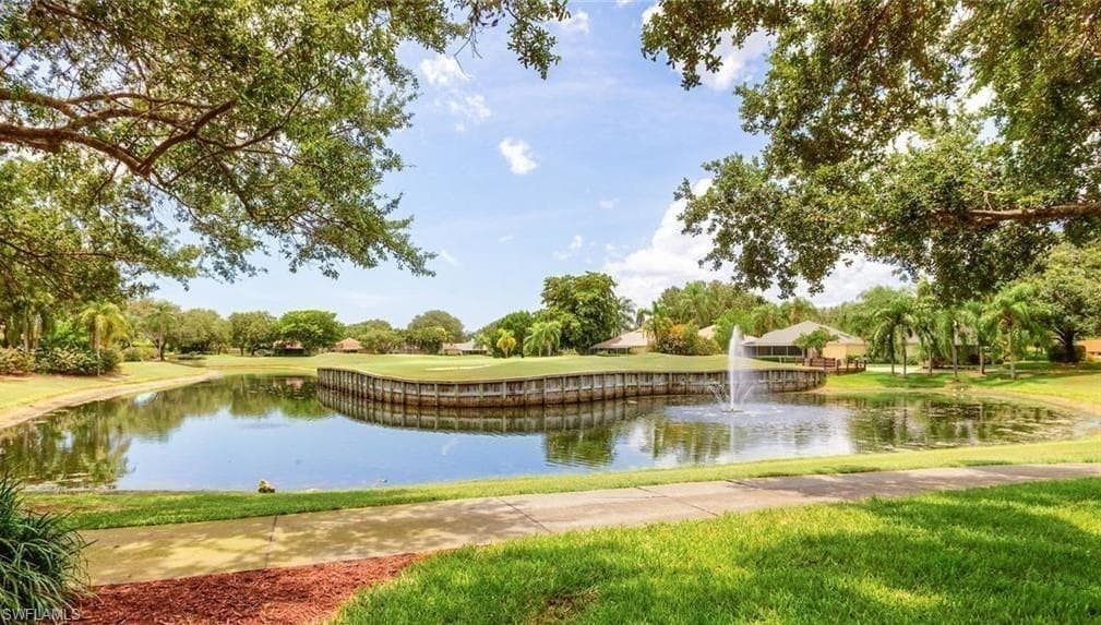 9278 Coachhouse LN ESTERO, FL 33928