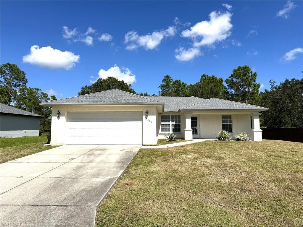 2814 50th ST W LEHIGH ACRES, FL 33971