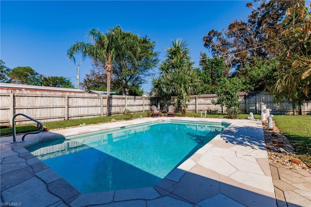 10138 Sunshine DR BONITA SPRINGS, FL 34135