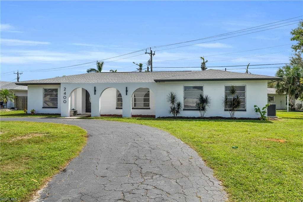 2400 Jasper AVE FORT MYERS, FL 33907