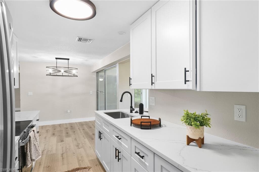 2530 Auburn BLVD PORT CHARLOTTE, FL 33948