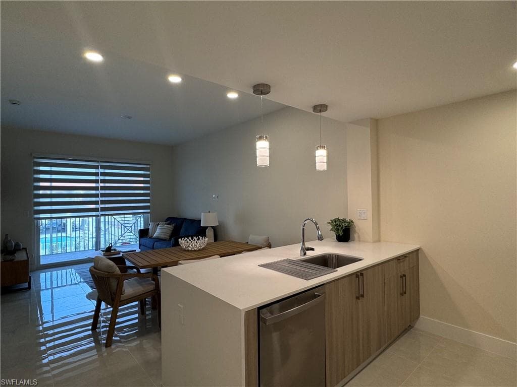 26600 Rosewood Point DR 102 BONITA SPRINGS, FL 33145