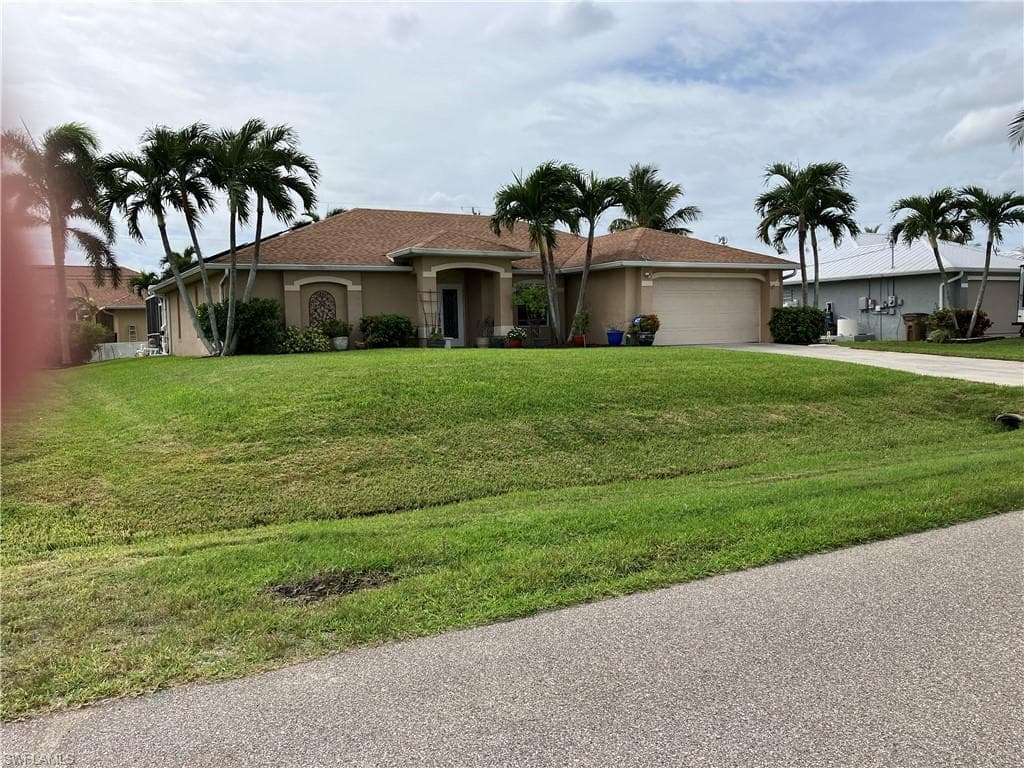 2022 SW 30th ST CAPE CORAL, FL 33914