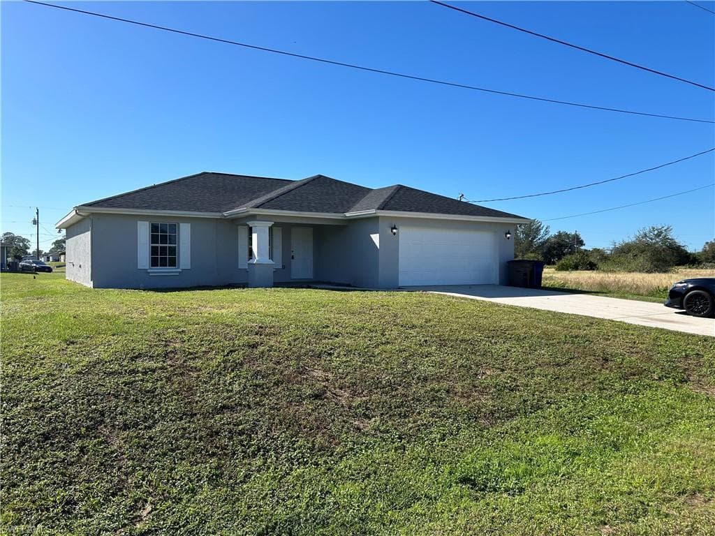 3819 24th ST W LEHIGH ACRES, FL 33971