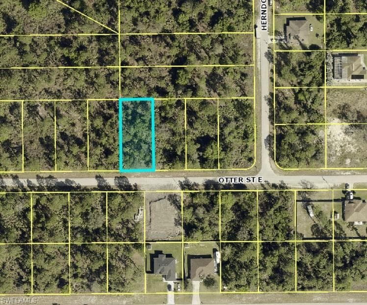 733 Otter ST E LEHIGH ACRES, FL 33974