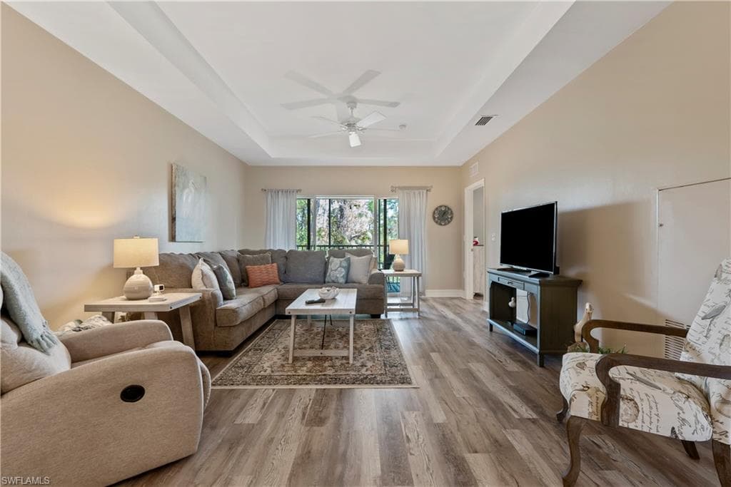 7823 Regal Heron CIR 9-302 NAPLES, FL 34104