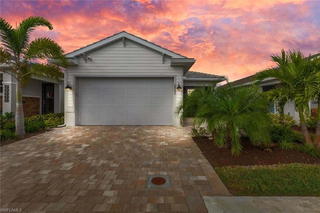 28250 Captiva Shell LOOP